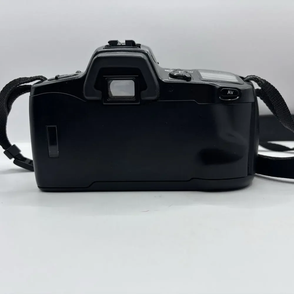 Minolta Maxxum 400si 35mm Film SLR Camera Tamron 28-200mm Lens Case Logic Bag